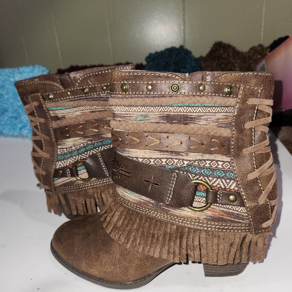 Jellypop Addisons NWOT Brown-Multi-Distressed zipper back 9.5 - Picture 5 of 7